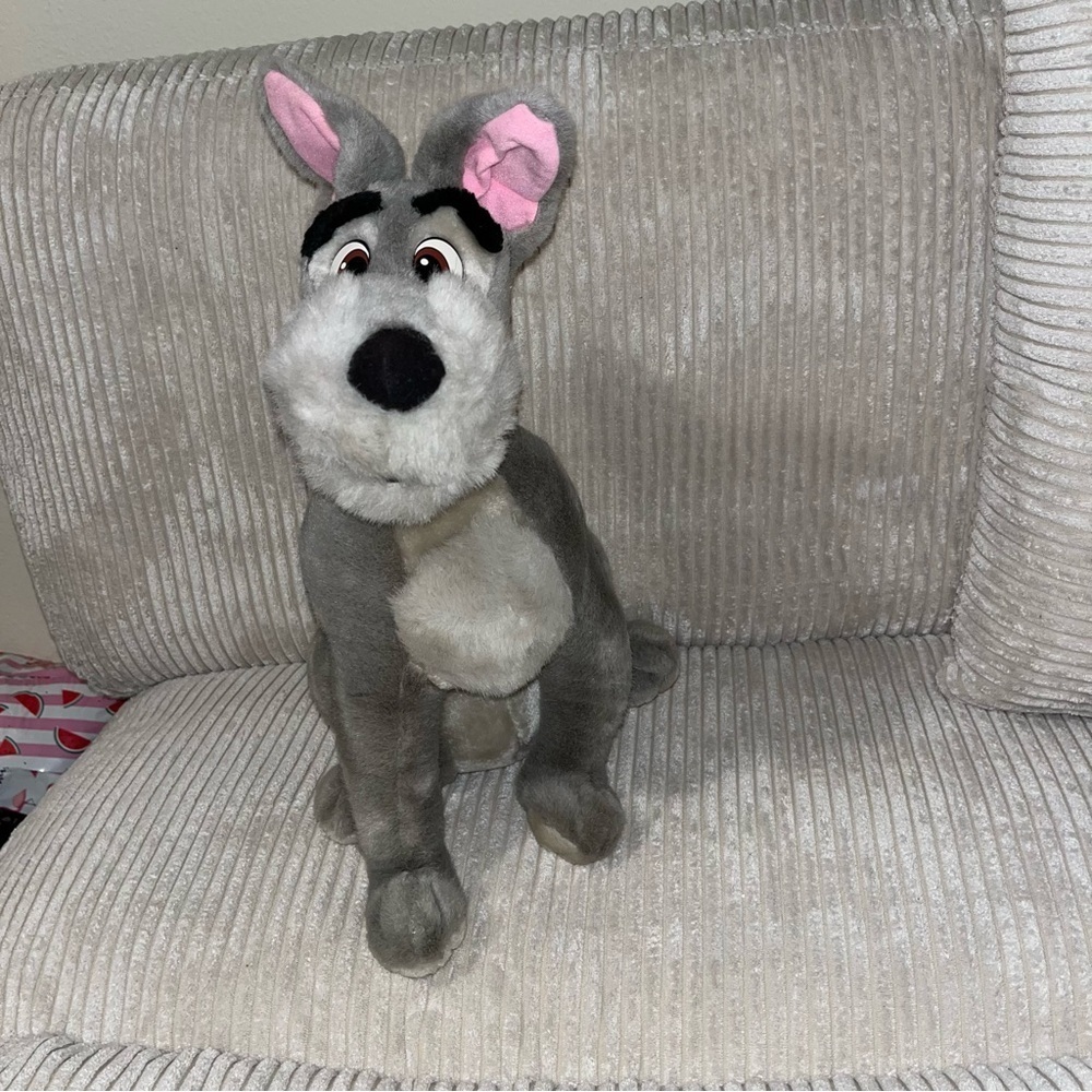 Tramp Plush from Lady and the Tramp 17" Disneyland Walt Disney World vintage